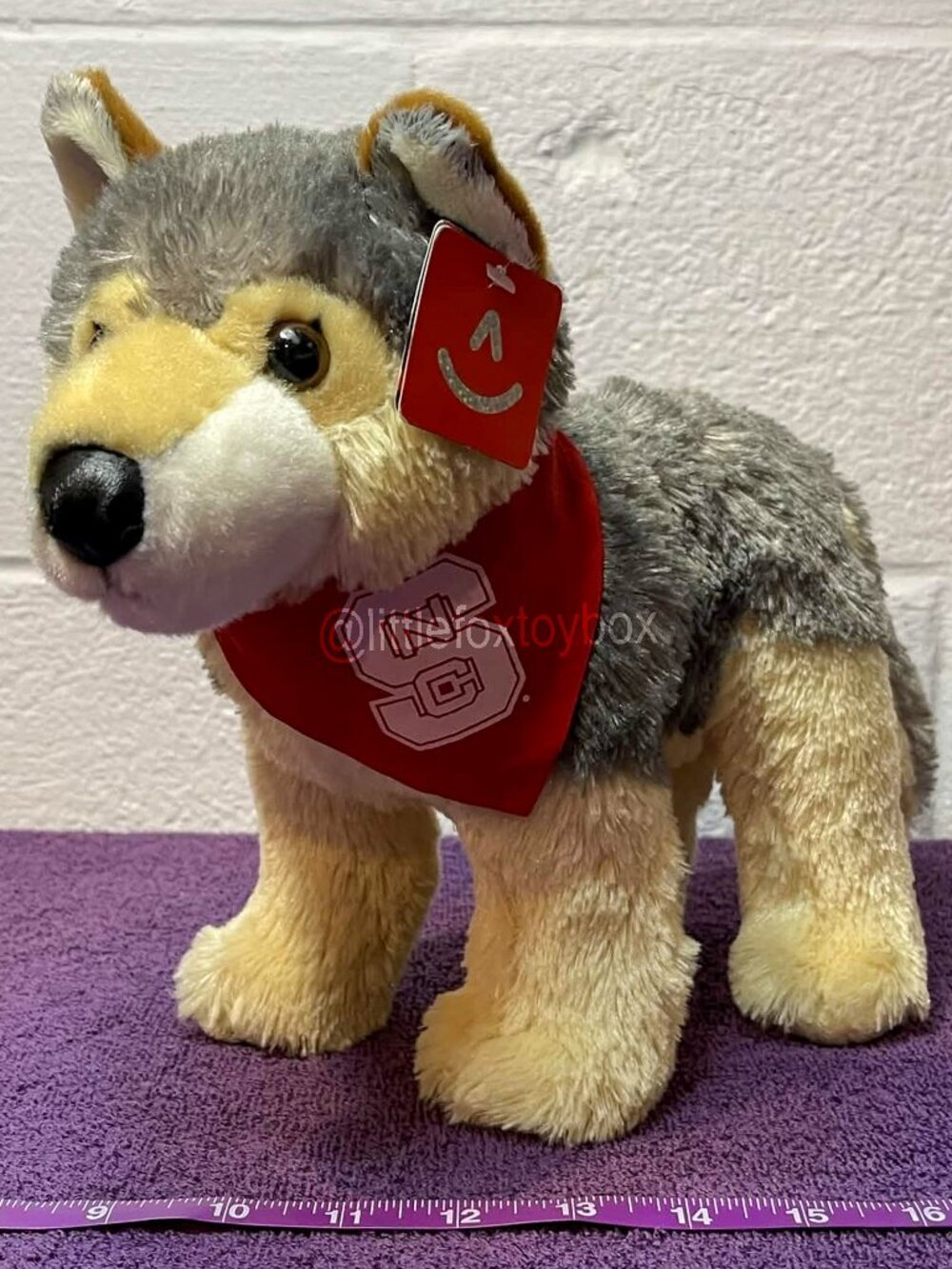 Aurora Gray Wolf Plush NC State Wolfpack Bandana 2018 North Carolina University